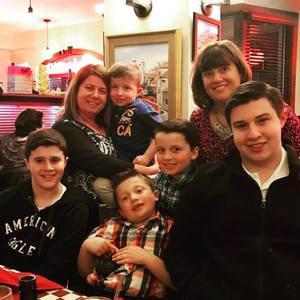 Meet your Posher, Raymond